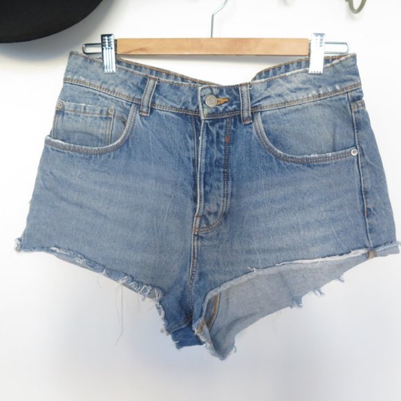 Zara Blue Denim Mini Short Jeans - Picture 5 of 16